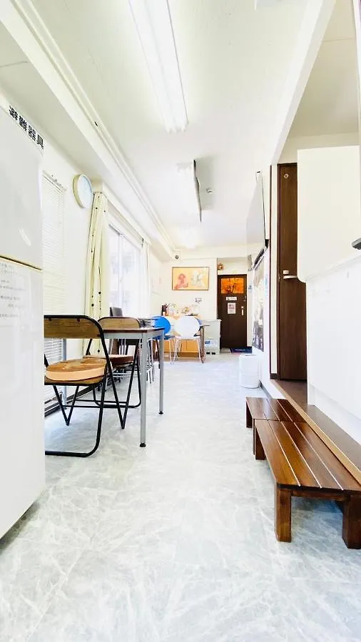 Guest House B'S Fiveⅱ Osaka Hostel