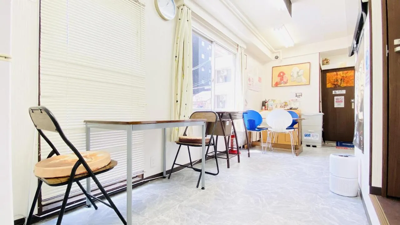Guest House B'S Fiveⅱ Osaka Hostel