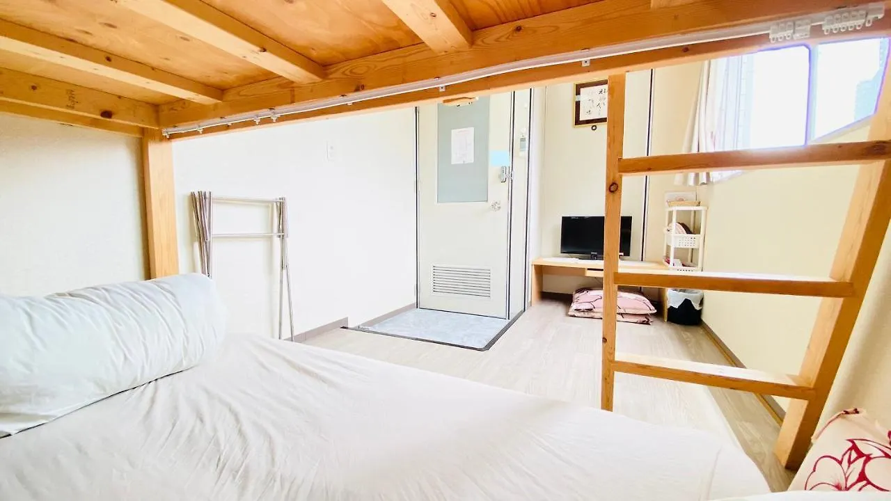 Ostello Guest House B'S Fiveⅱ Osaka